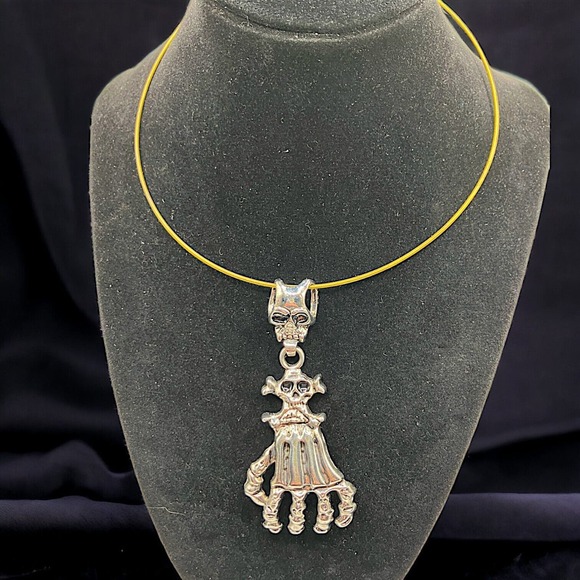 Skull Hand Large Charm Gothic on a Wire 8" Necklace! - Picture 1 of 8